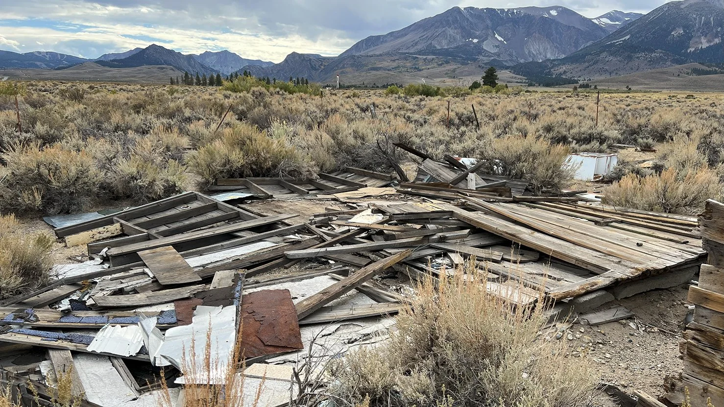 アメリカ製　ミッドセンチュリー LYNARD OF CALIFORNIA That House on 395 - IYKYK - Eastern Sierra - California